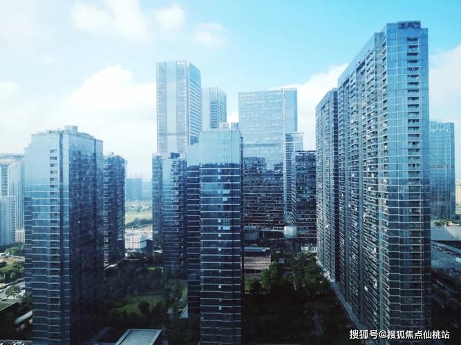 财富中心盛大开盘 覆鼎科技引领智慧地产新纪元